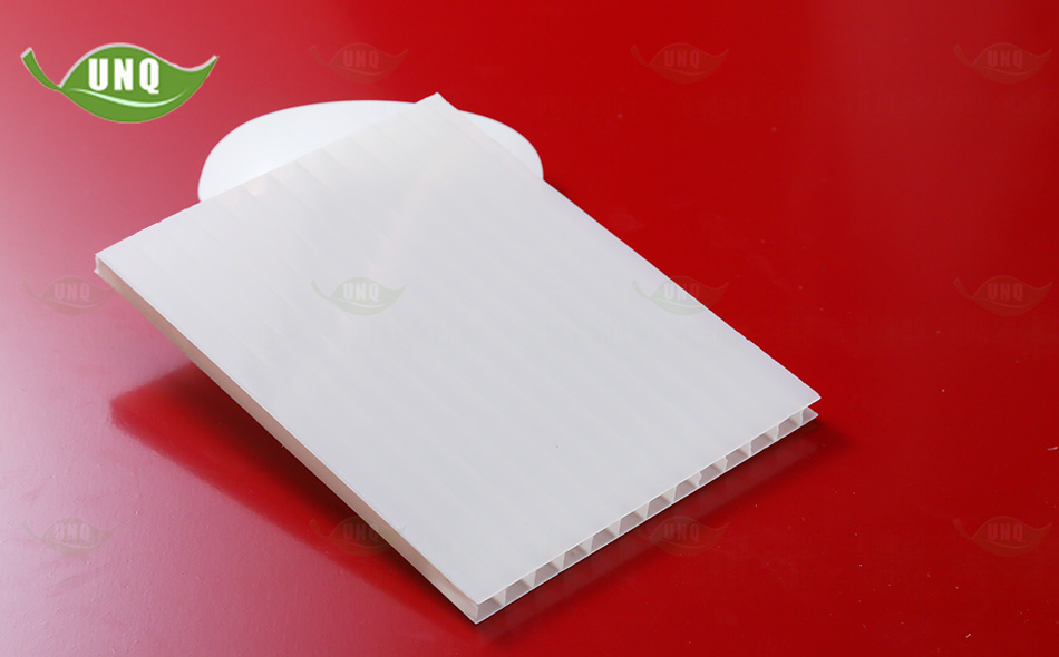 河北優尼科乳白雙層陽光板圖片